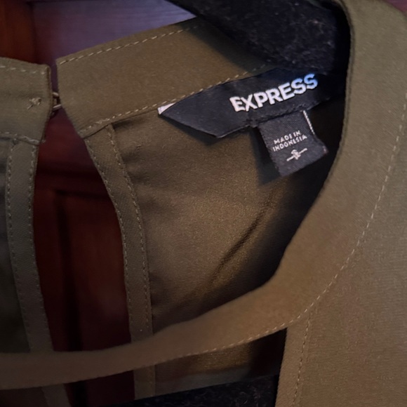 Express Olive Green Blouse - Picture 2 of 4